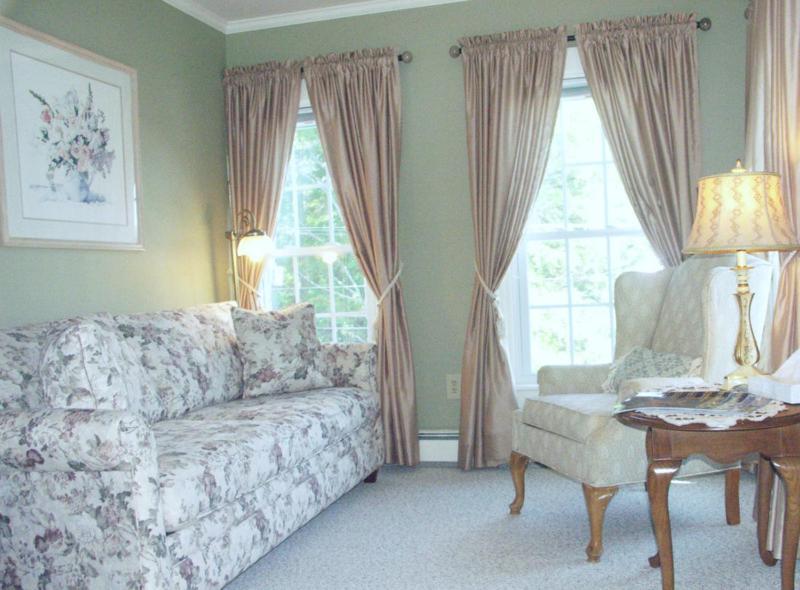 Inn At Pleasant Lake New London Extérieur photo